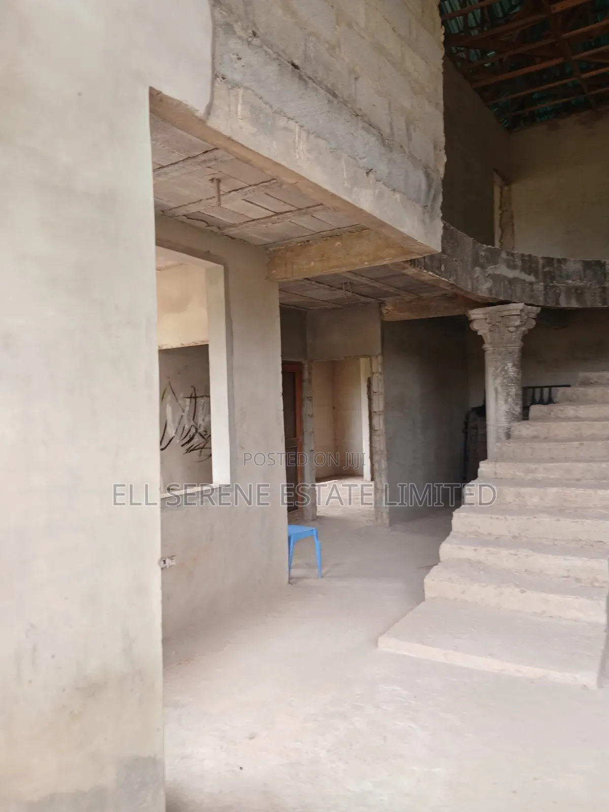 7bdrm House in Ell Serene, Kumasi Metropolitan for sale