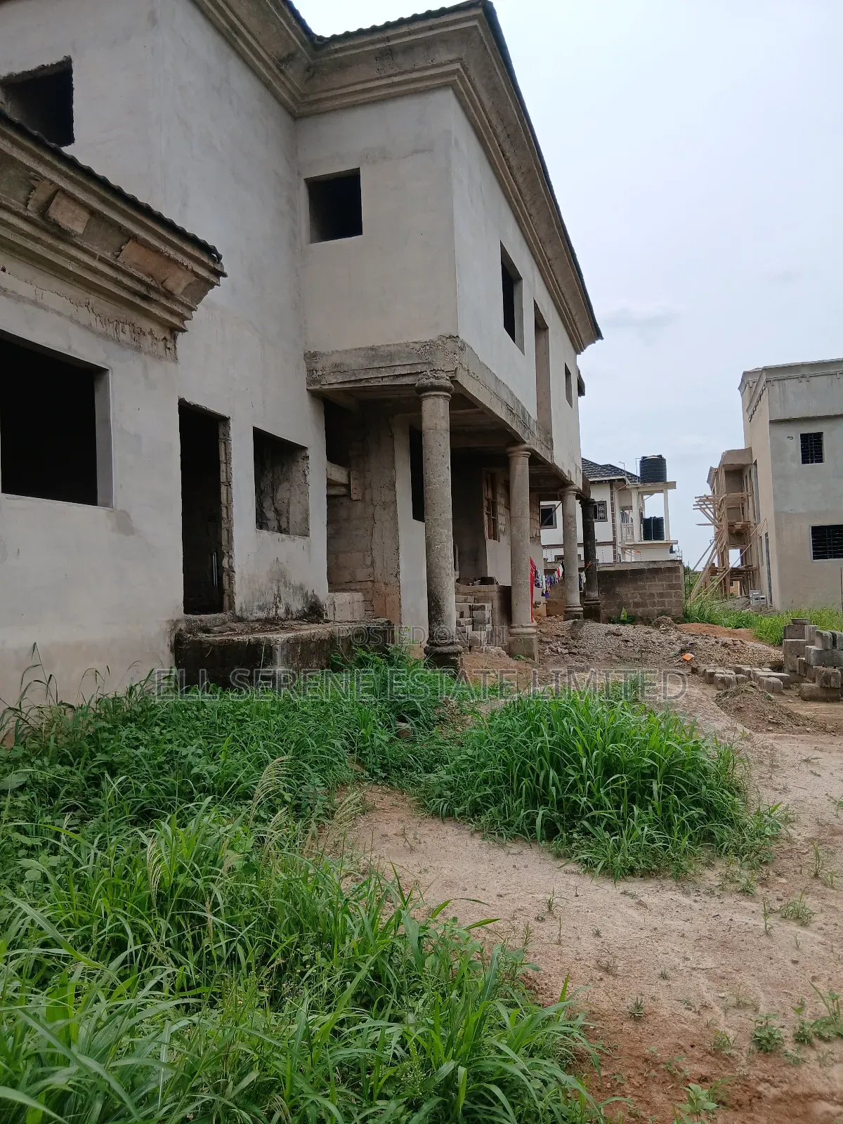 7bdrm House in Ell Serene, Kumasi Metropolitan for sale