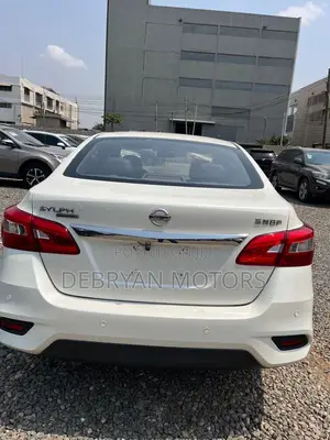 Nissan Sentra SR 2021 White