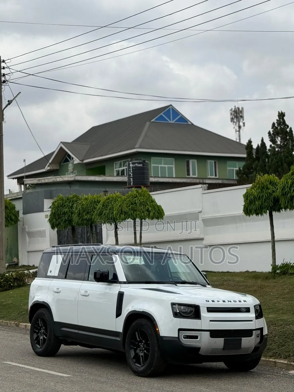 Land Rover Defender S 2021 White