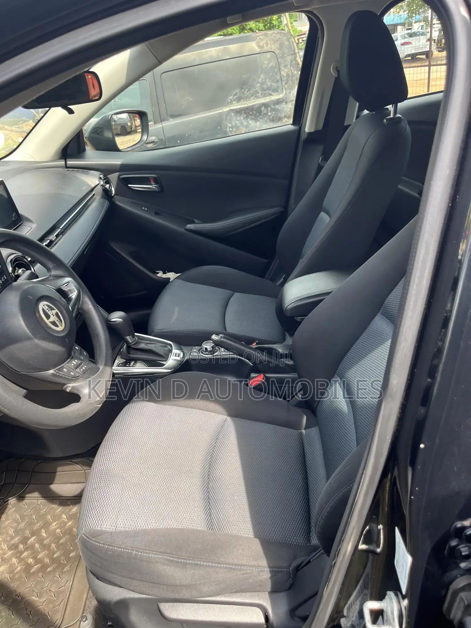 Scion iA Base 2016 Black