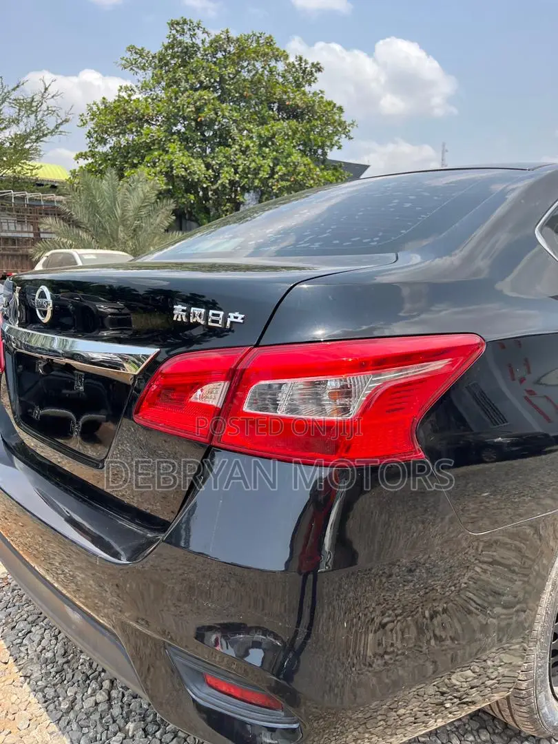 Nissan Sentra SR 2021 Black