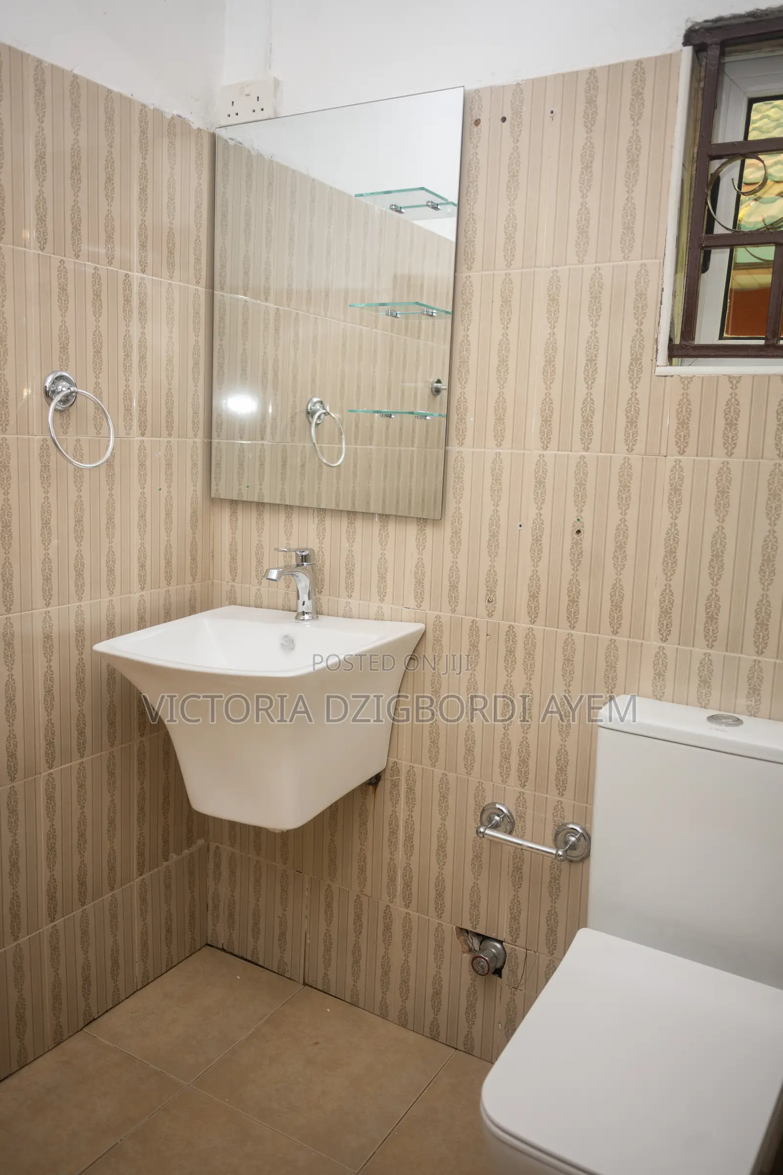 3bdrm House in Koans Estate Eagle, Accra Metropolitan for sale