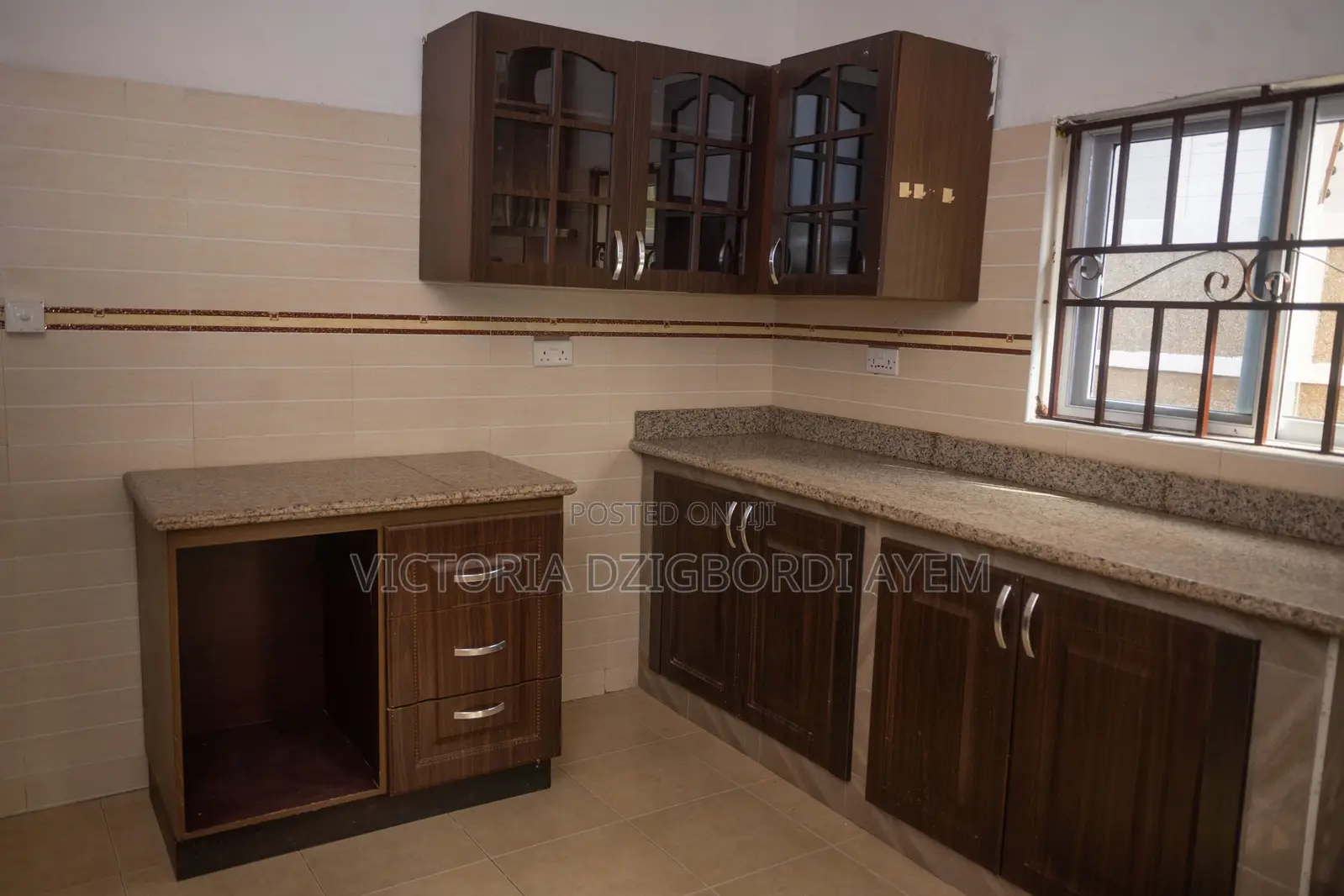 3bdrm House in Koans Estate Eagle, Accra Metropolitan for sale