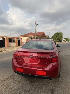 Toyota Corolla XSE (1.8L 4cyl 2A) 2019 Red