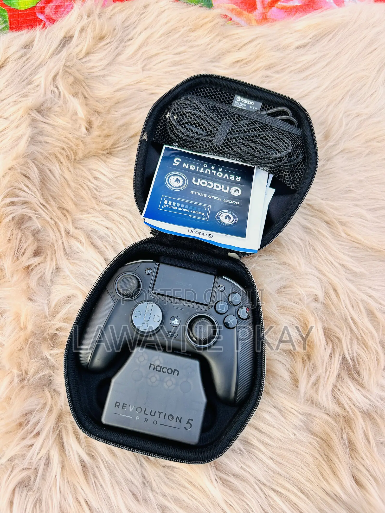 Nacon Revolution 5 Pad