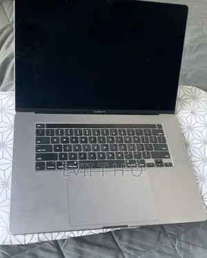 Laptop Apple MacBook Pro 2019 16GB Intel Core i9 SSD 1T