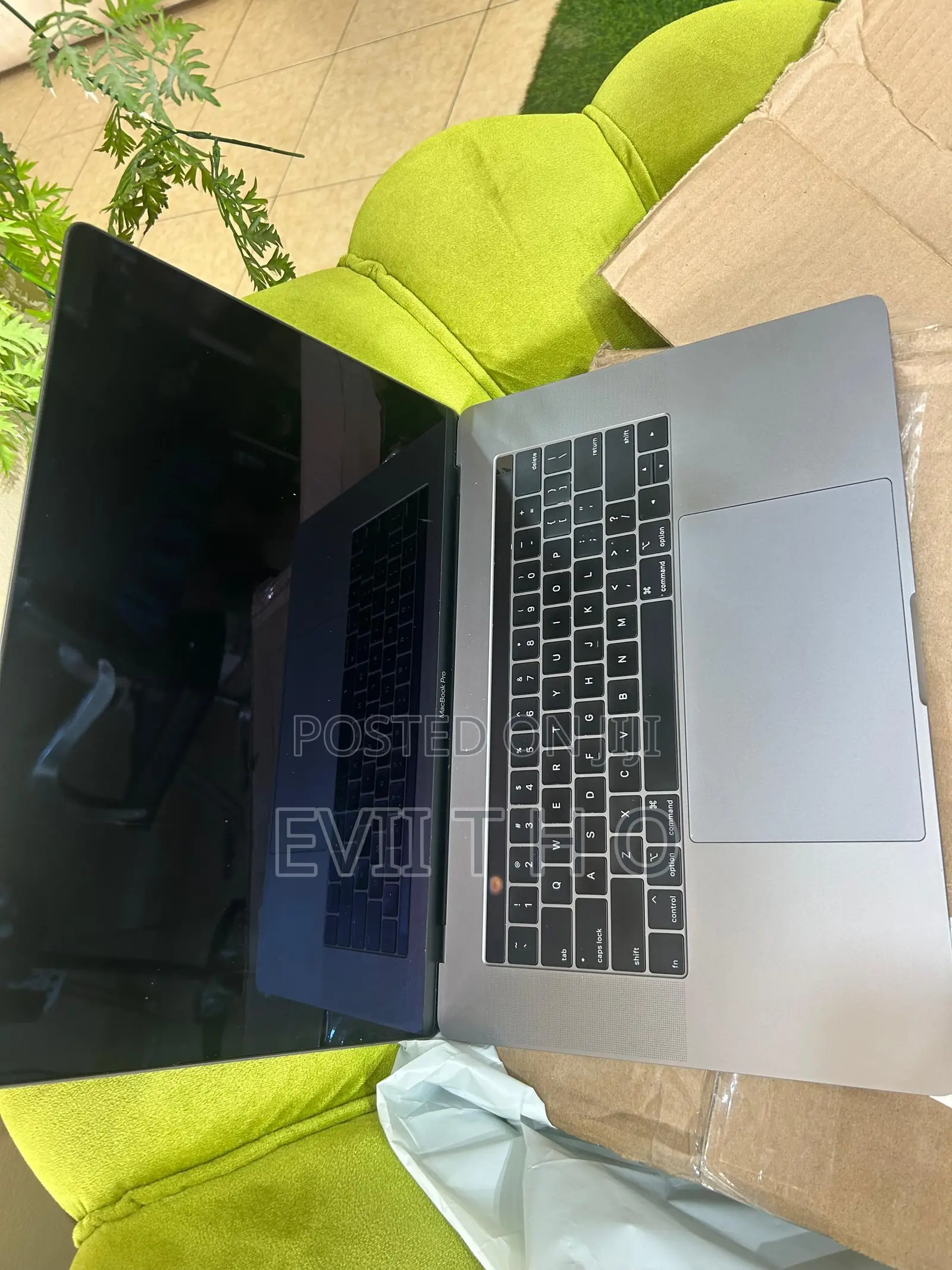 Laptop Apple MacBook Pro 2019 16GB Intel Core i9 SSD 1T