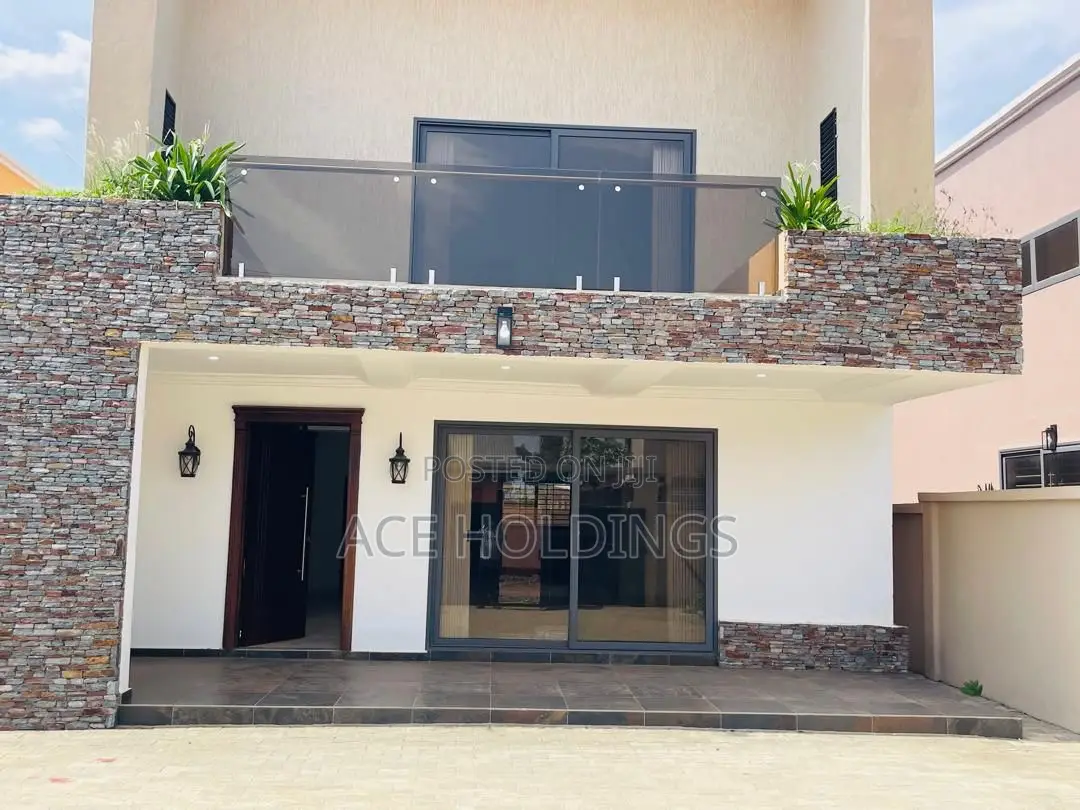 3bdrm House in Ashale Botwe for sale
