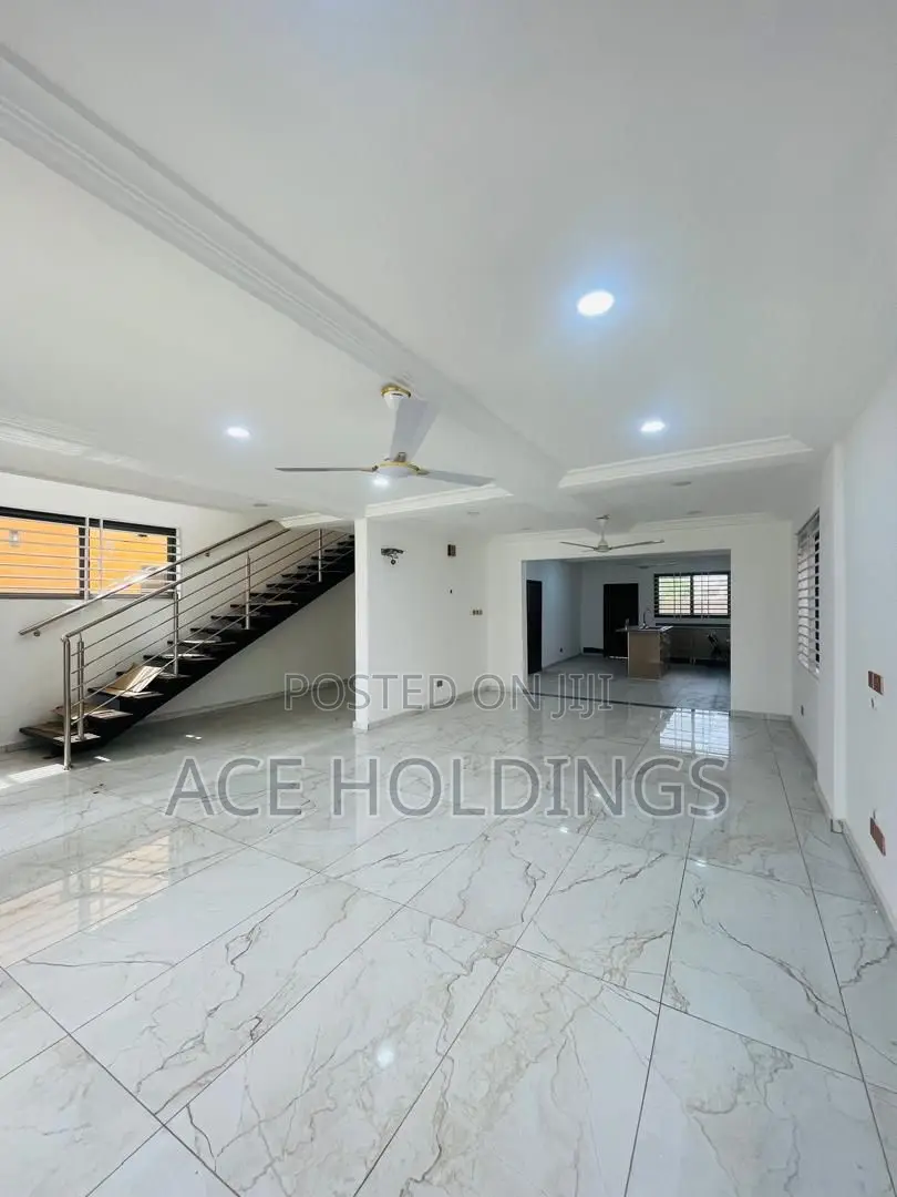 3bdrm House in Ashale Botwe for sale
