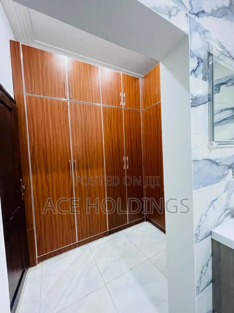 3bdrm House in Ashale Botwe for sale