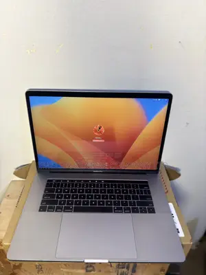 Laptop Apple MacBook Pro 2017 16GB Intel Core i7 SSD 1T