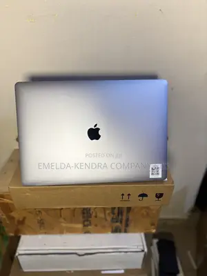 Laptop Apple MacBook Pro 2017 16GB Intel Core i7 SSD 1T