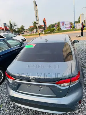 Toyota Corolla LE 2020 Gray