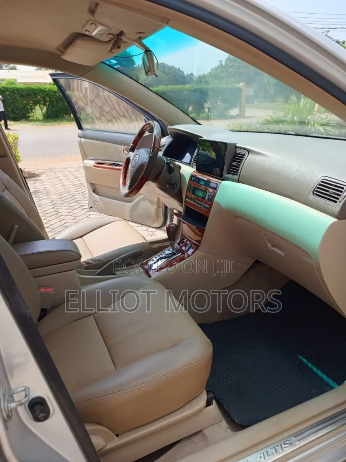 Toyota Corolla Altis 2009 Silver