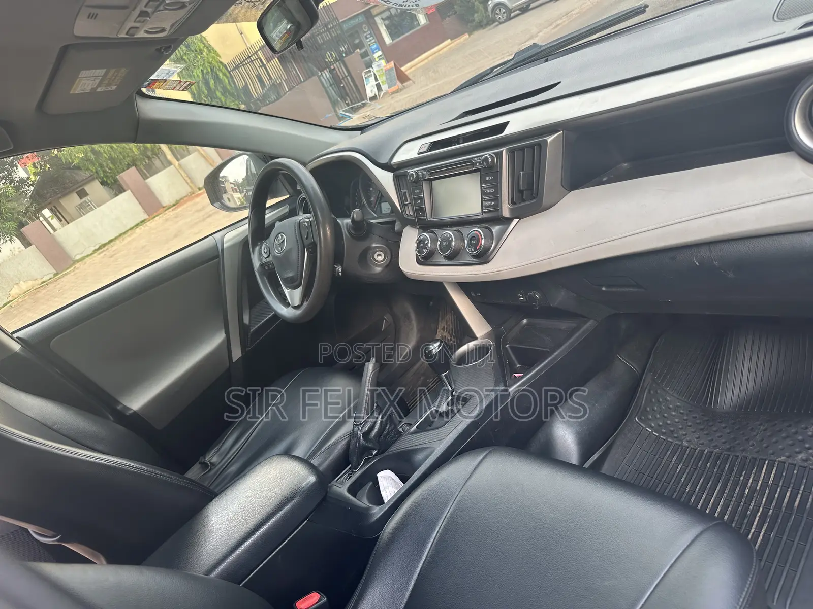 Toyota RAV4 SE AWD (2.5L 4cyl 6A) 2016 Gray