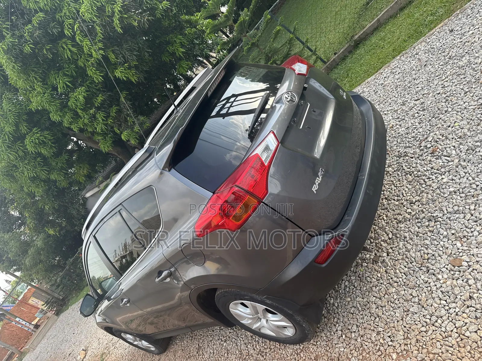 Toyota RAV4 SE AWD (2.5L 4cyl 6A) 2016 Gray