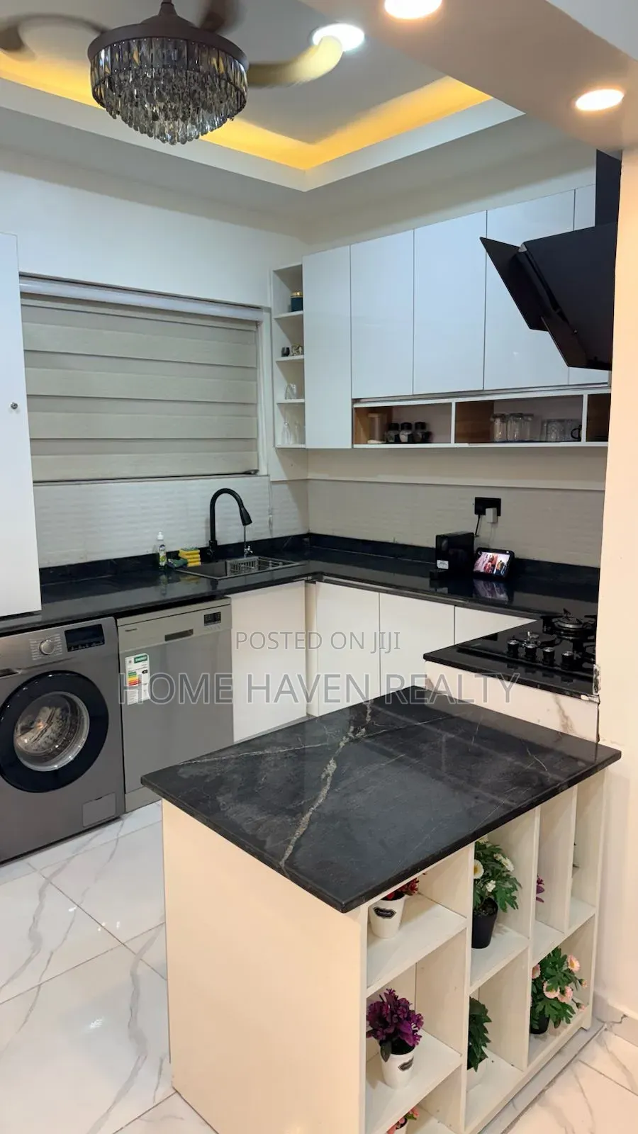 Furnished 2bdrm Apartment in Borteyman Estate, School Junction for sale