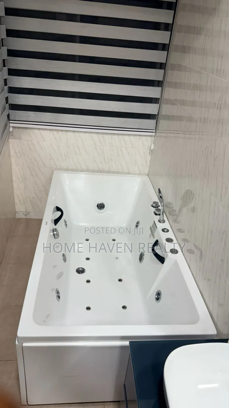 Furnished 2bdrm Apartment in Borteyman Estate, School Junction for sale