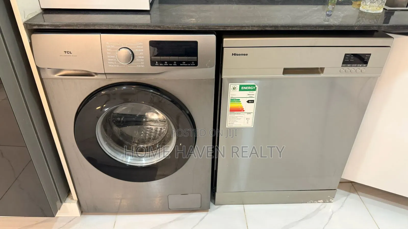 Furnished 2bdrm Apartment in Borteyman Estate, School Junction for sale