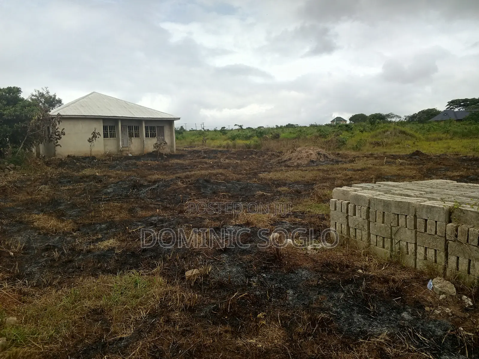 3 Plots of Land and a 3bedroom House for Sale.