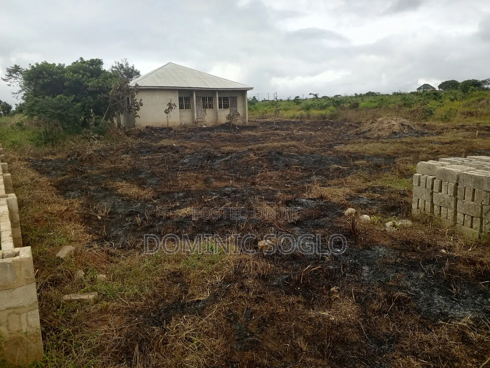 3 Plots of Land and a 3bedroom House for Sale.