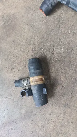 Toyota Vitz Water T - Pipe Joint