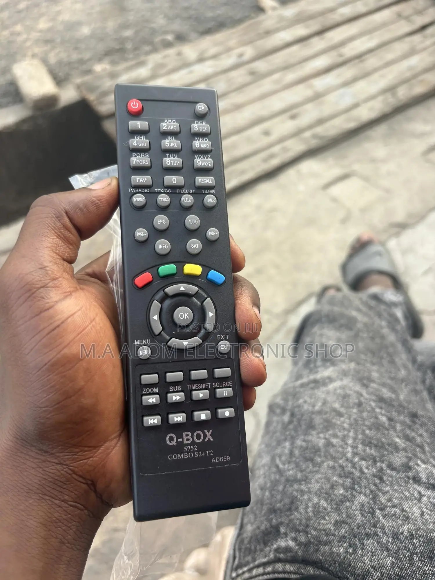 Q-Box Combo Decoder S2+T2 Remote Control