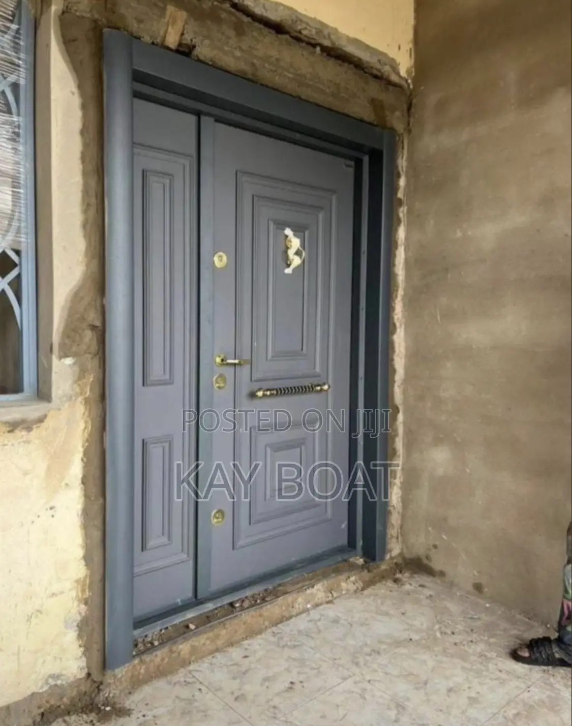 3 Central Locks Grey Door