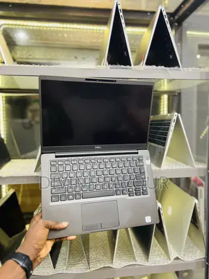 Laptop Dell Latitude 7400 8GB Intel Core i7 SSD 256GB