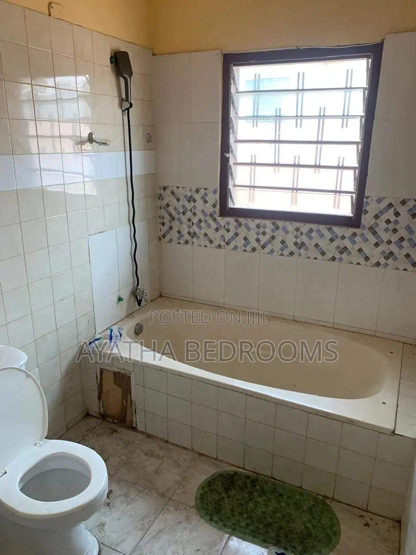 4bdrm House in Camp 2, New Town for rent