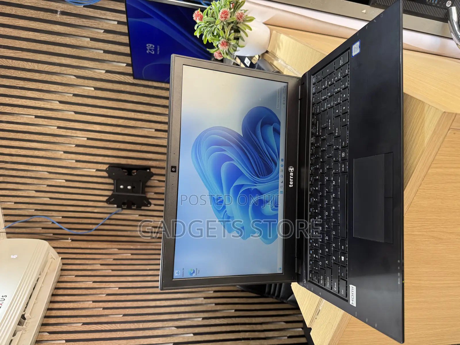 Laptop 8GB Intel Core i3 SSD 256GB