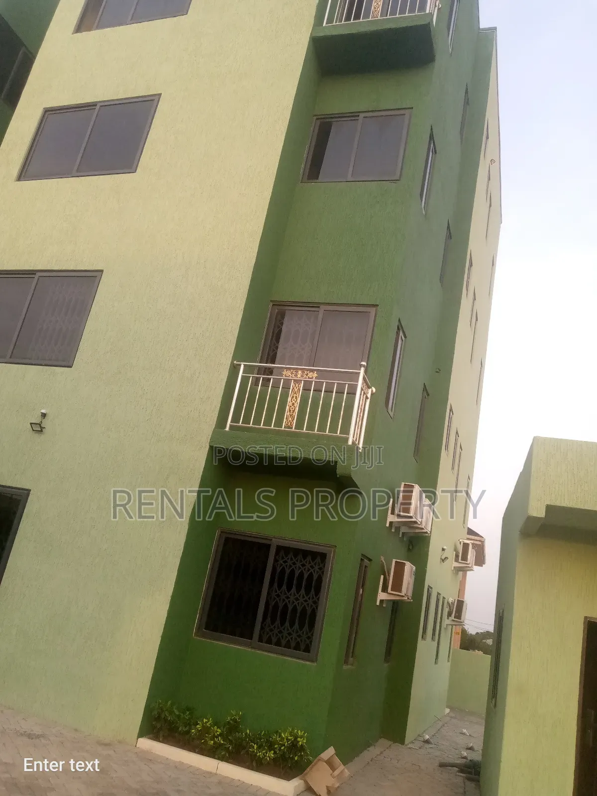 2bdrm Mansion in Amanfrom, Frafraha for rent