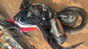Honda 2017 Red