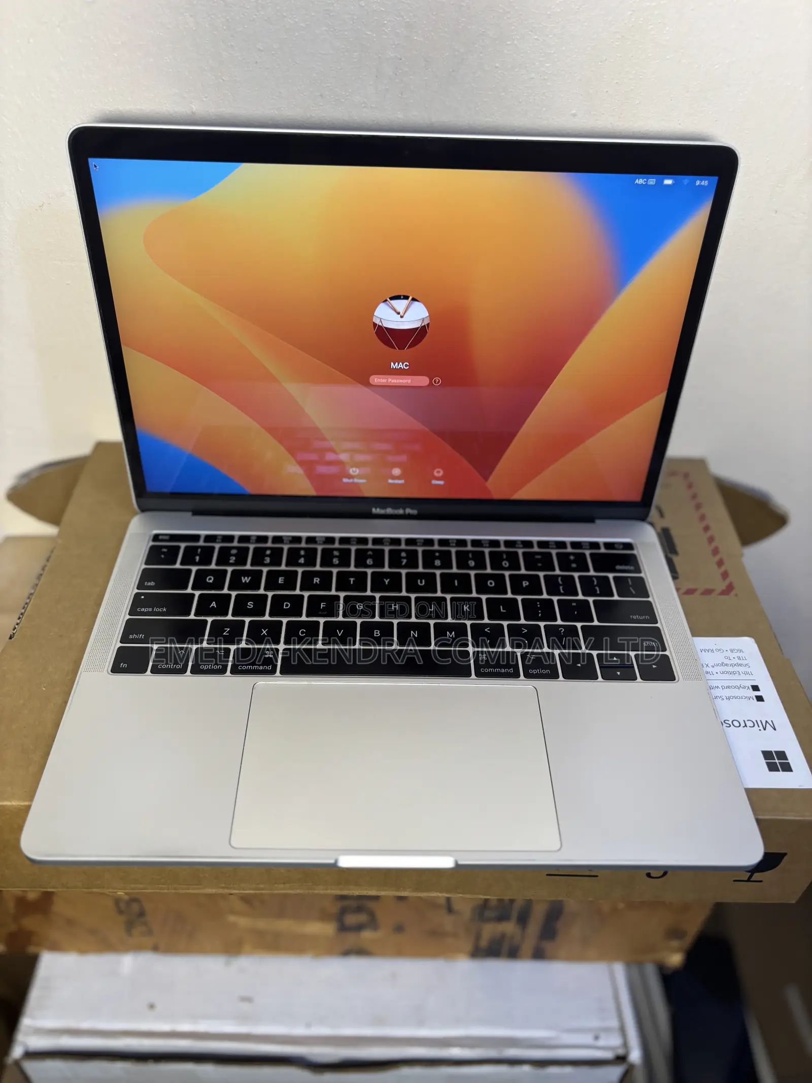Laptop Apple MacBook Pro 2017 8GB Intel Core i5 SSD 256GB