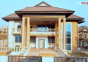 5bdrm House in Kwadaso Akyeremade, Kumasi Metropolitan for sale