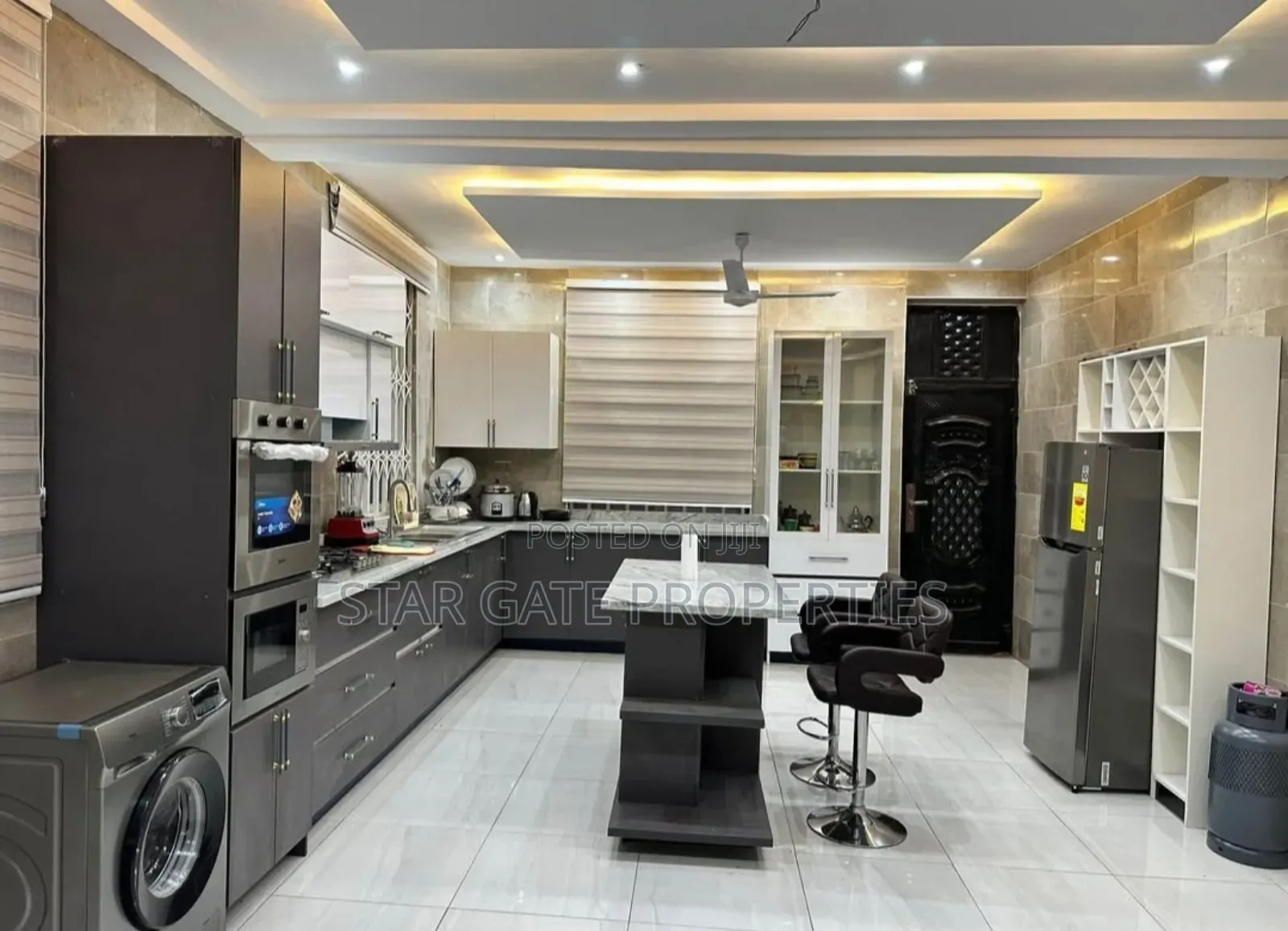 5bdrm House in Kwadaso Akyeremade, Kumasi Metropolitan for sale