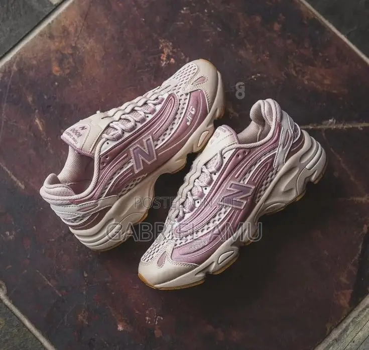 New Balance 1000