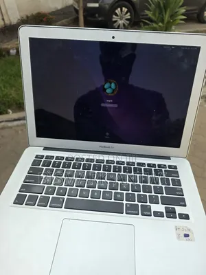 Laptop Apple MacBook 2017 8GB Intel Core i5 HDD 256GB