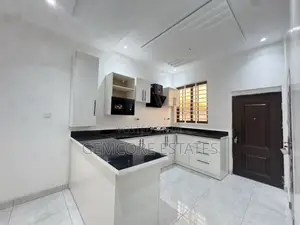 3bdrm House in Nanakrom, Ashaley Botwe for sale