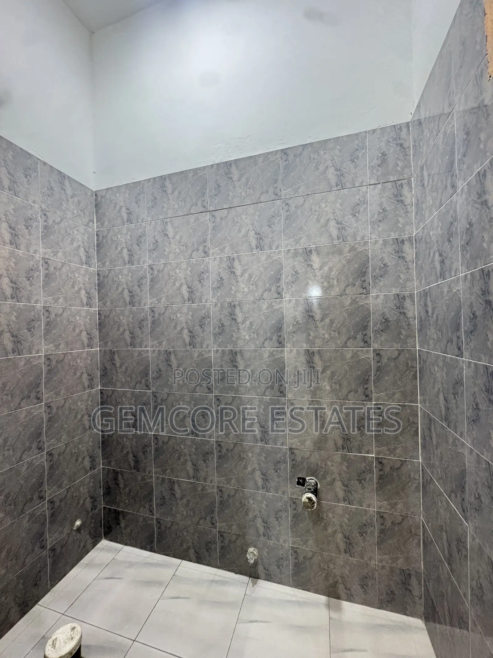 3bdrm House in Nanakrom, Ashaley Botwe for sale