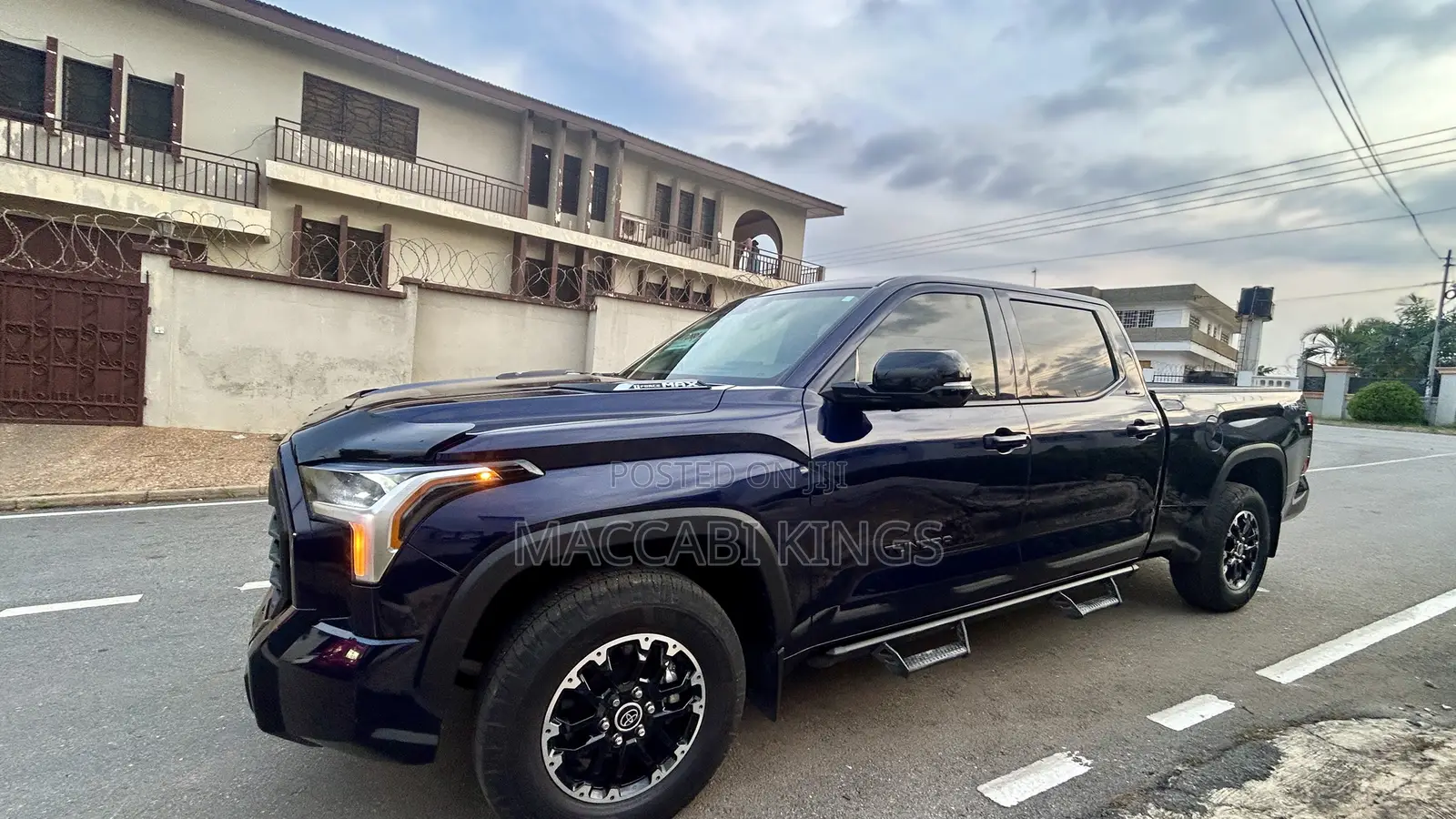 Toyota Tundra Limited CrewMax 4WD SB w/5.5' Bed 2025 Blue