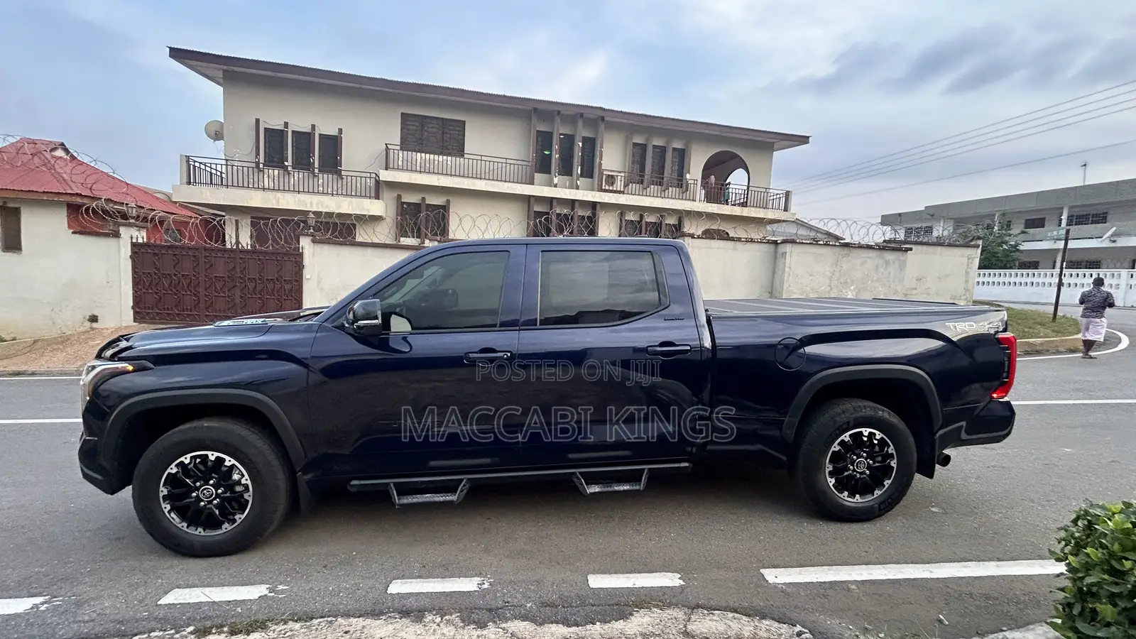 Toyota Tundra Limited CrewMax 4WD SB w/5.5' Bed 2025 Blue