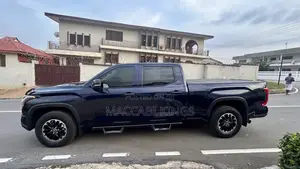 Toyota Tundra Limited CrewMax 4WD SB w/5.5' Bed 2025 Blue