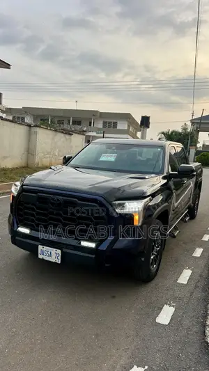 Toyota Tundra Limited CrewMax 4WD SB w/5.5' Bed 2025 Blue