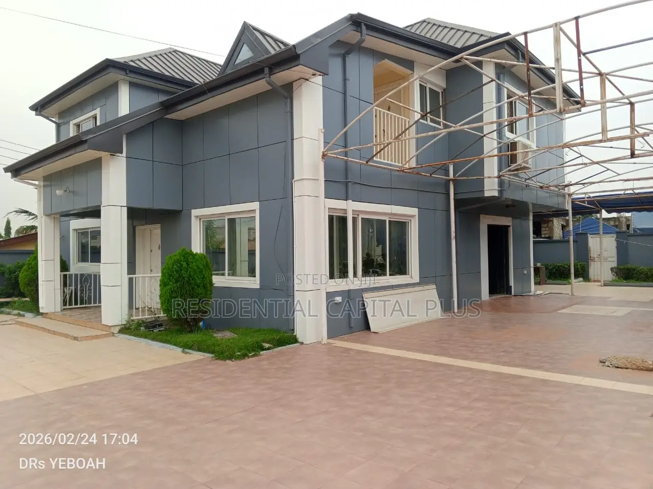 4bdrm Duplex in Spintex for rent