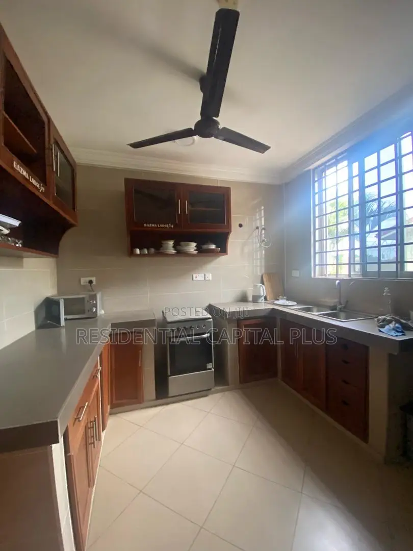 Furnished 7bdrm Duplex in Spintex for rent