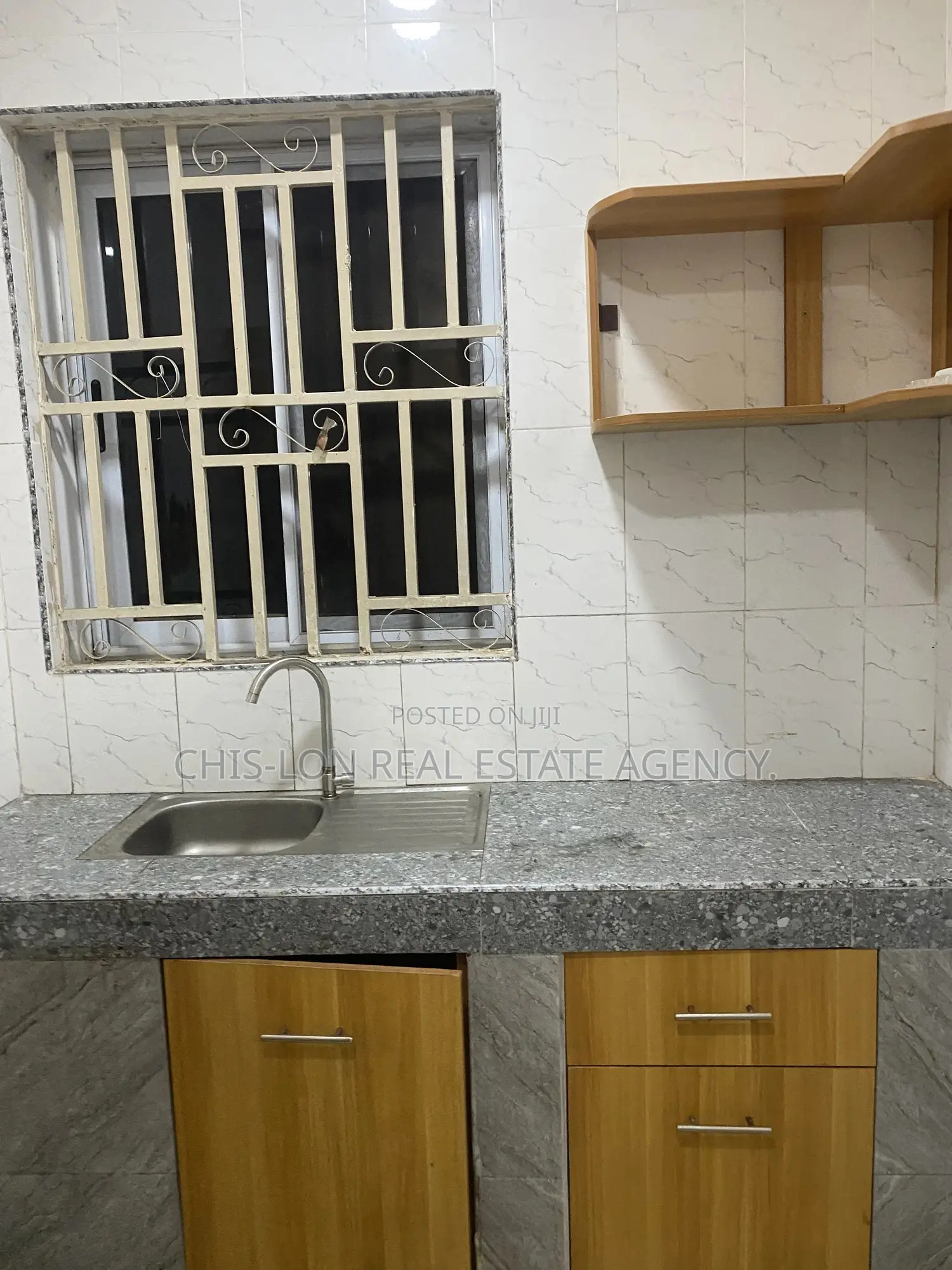 1bdrm Apartment in Kasoa Amanfrom Top for rent