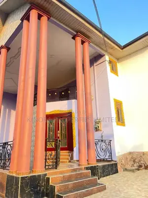 7bdrm Mansion in Tantra Hills, Ola Achool Area for rent