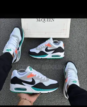 Nike Air Max Correlate Sneakers